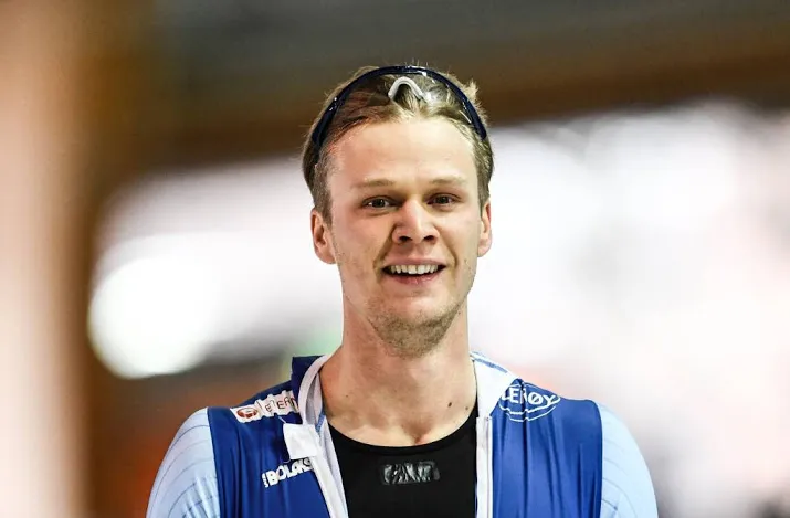 lorentzen weer snel op 500 m smeekens 7e