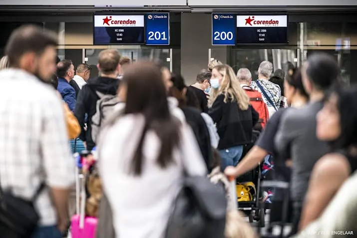 luchthaven schiphol wacht drukke zaterdag