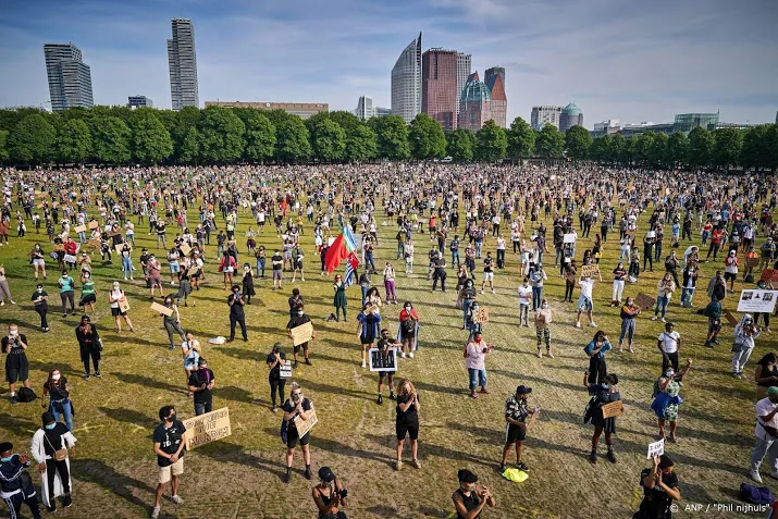 malieveld halfvol bij demonstratie
