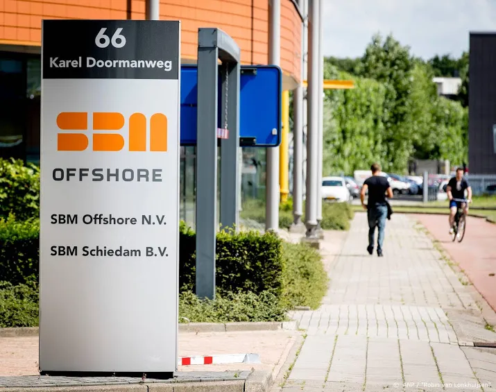 maritiem oliedienstverlener sbm offshore schrapt 600 banen