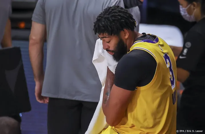 mavericks verslaan lakers bij terugkeer basketballer davis