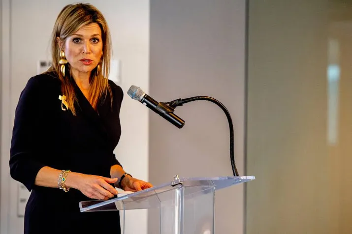 maxima schrijft moeder ontvoerde insiya terug
