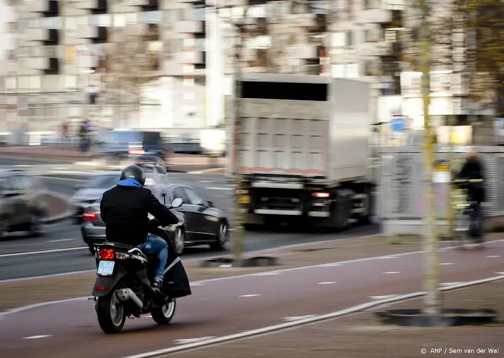 maximale snelheid in groot deel amsterdam omlaag
