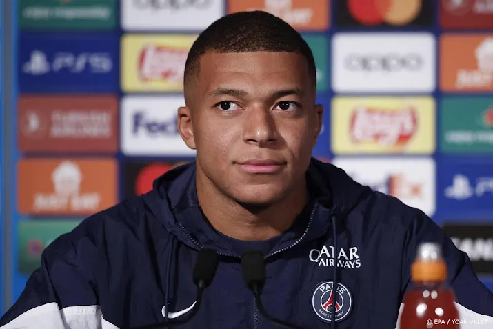 mbappe vanwege conflict niet bij fotoshoot franse ploeg