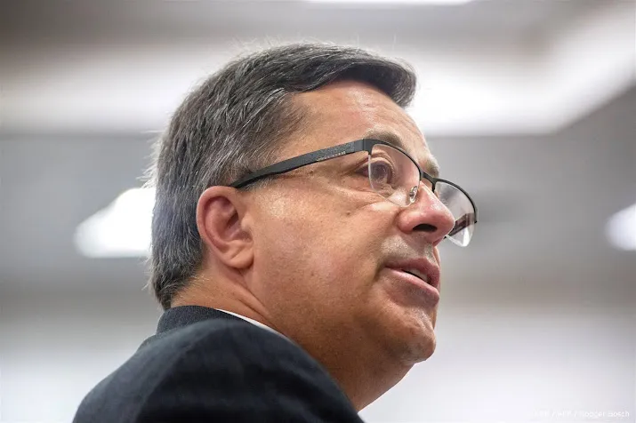 media ex topman steinhoff overleden dag na miljoenenboete