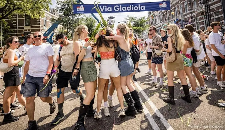 meer dan 41 500 wandelaars krijgen vierdaagsekruisje