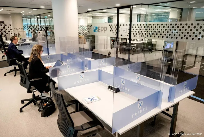 meer mensen gaan naar hun werk