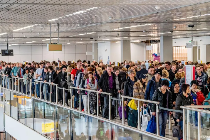 meer passagiers voor nederlandse vliegvelden