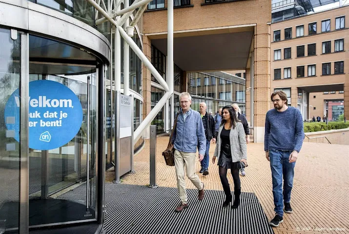 meerderheid fnv leden wijst eindbod supermarktbazen af