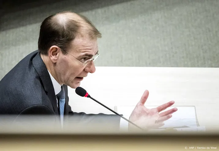 menno snel trekt kandidatuur voor eu topbaan in