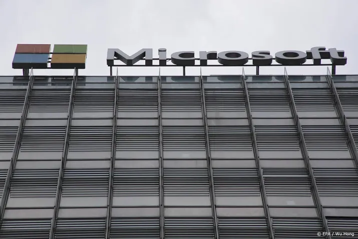 microsoft deelt extraatje van 1500 dollar uit aan personeel