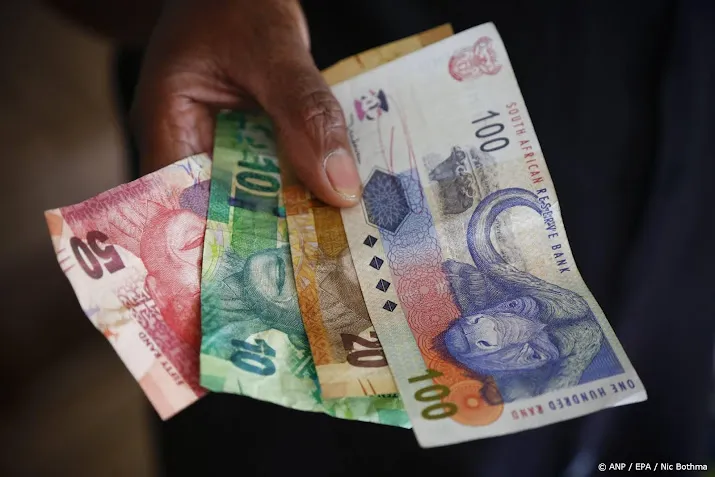 miljonairs keren afrikaans continent massaal de rug toe