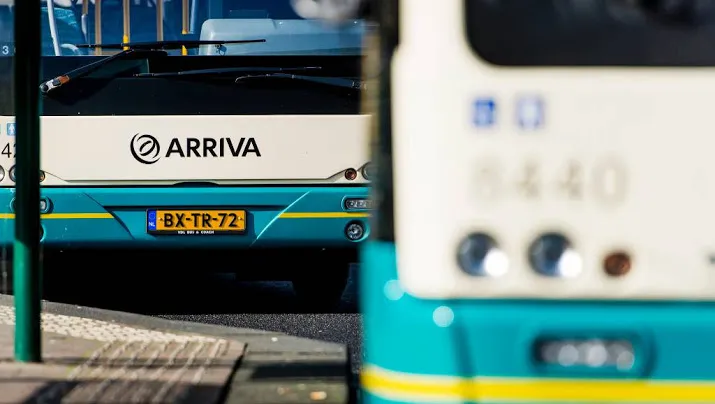 minder bussen en regiotreinen door staking