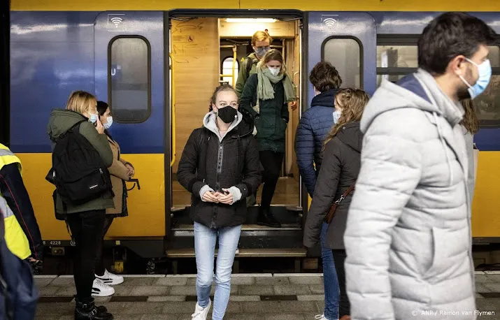 minder mensen reisden begin deze week met het openbaar vervoer