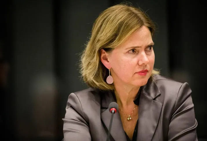 minister geschrokken van onderzoek stint