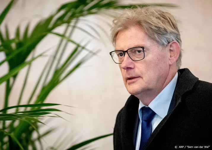 minister noodkreet ic verpleegkundigen serieus signaal