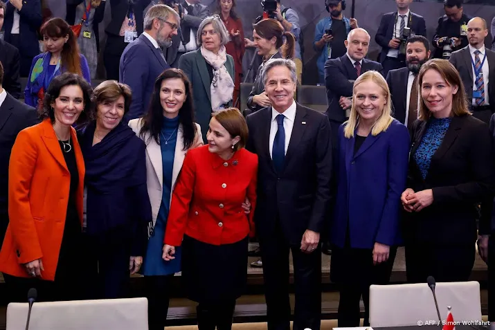ministers in brussel bedolven onder zorgen om ruk naar rechts