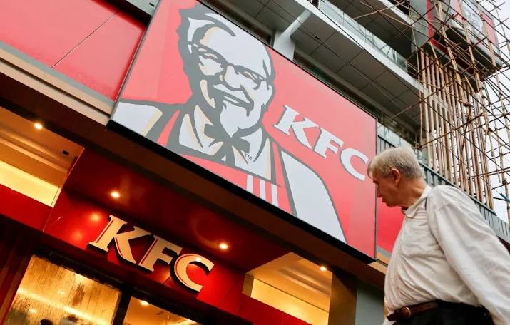 moederbedrijf pizza hut ziet omzet dalen