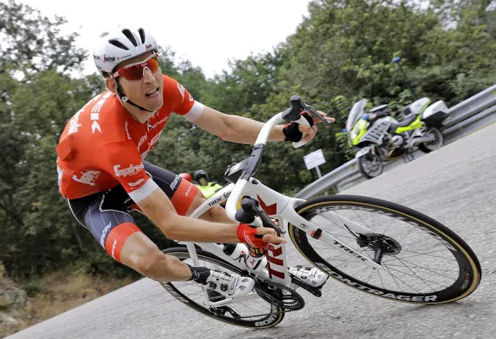 moedige mollema grijpt naast bergtrui