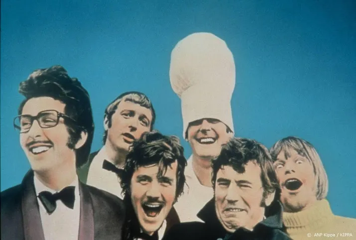 monty python quote something completely different in van dale