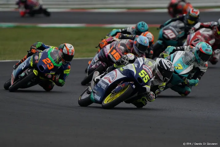 motorcoureur veijer ziet harde werk beloond met debuut in moto 3