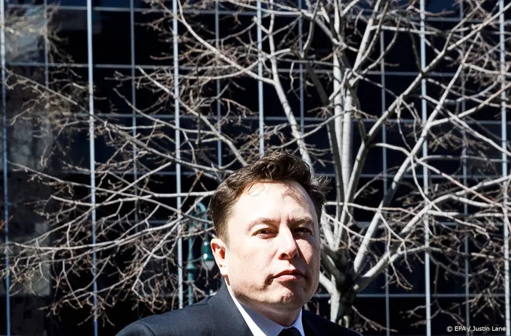 musk en sec willen opnieuw meer tijd