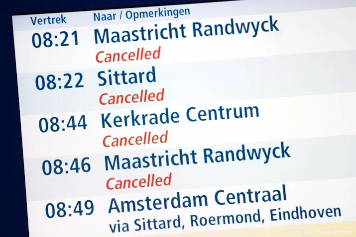 nagenoeg geen treinen in hele land