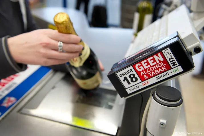 naleving leeftijdsgrens alcohol iets beter
