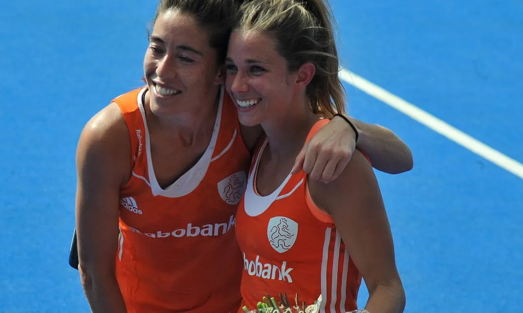 naomi van as en ellen hoog hq