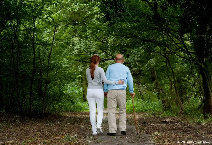 natuurbeheerders zoek een rustige plek in het bos