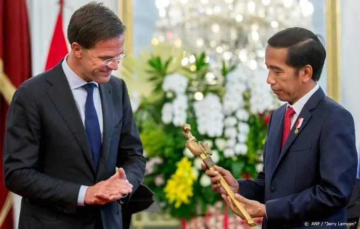 nederland geeft heldenkris terug aan indonesie