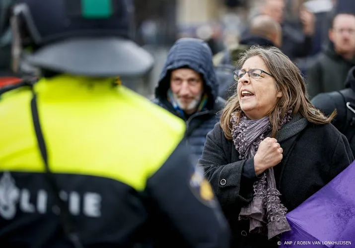 nederland in verzet mix van koffiedrinkers en activisten