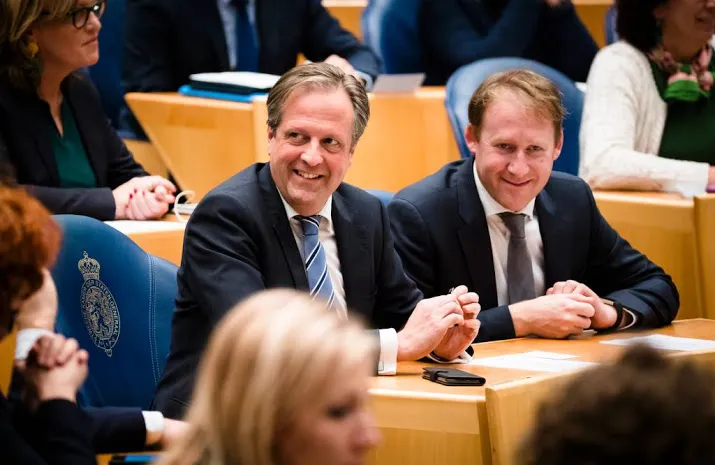 nederlander niet blij met schrappen referendum