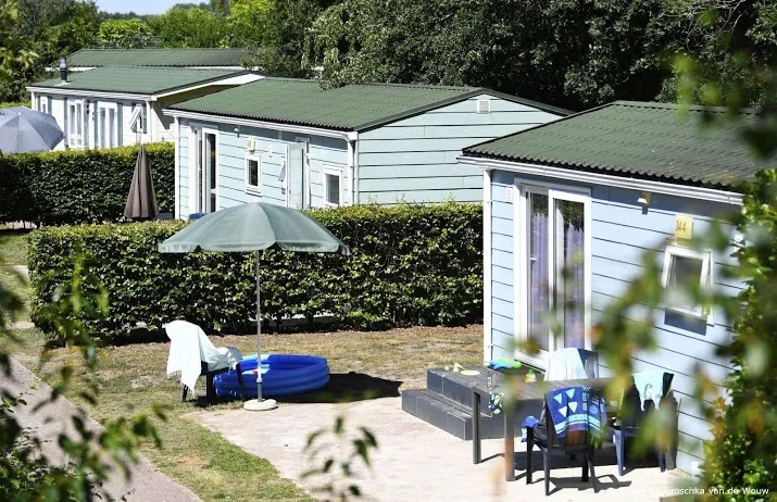 nederlanders willen ook dit jaar op vakantie in eigen land