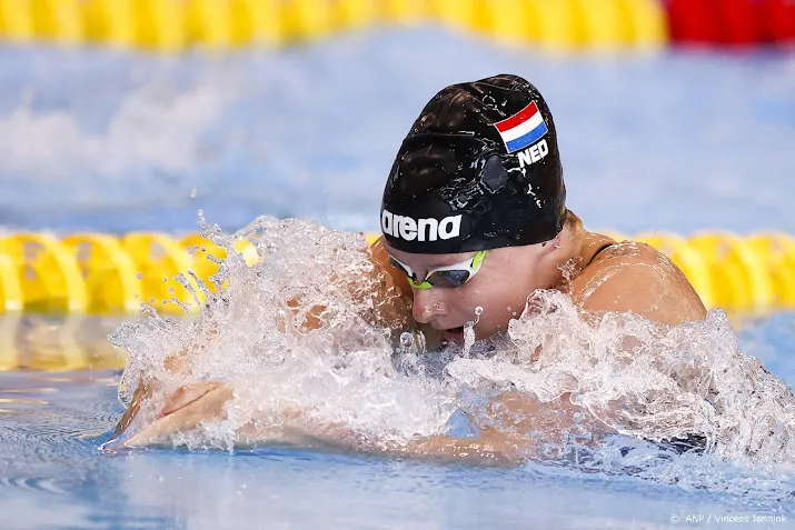 nederlands record voor zwemster schouten op 200 school kortebaan