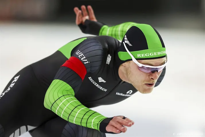 nederlandse schaatsers buiten het podium op tweede 500 meter