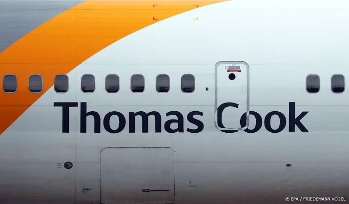 nederlandse thomas cook reiziger verzekerd van vlucht