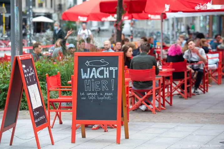 negatief reisadvies komt hard aan in antwerpen