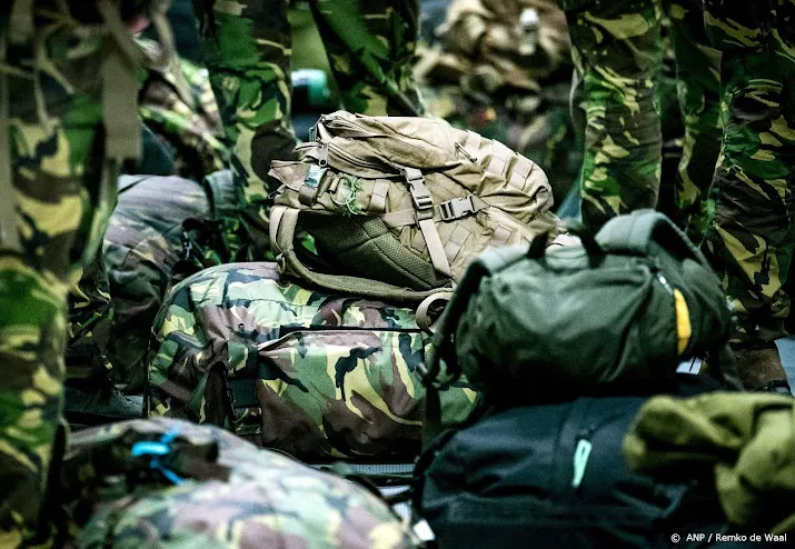 negen militairen aangehouden om handel in harddrugs