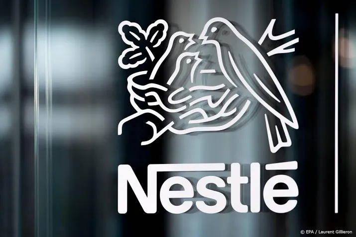 nestle breidt aanbod roze chocolade uit