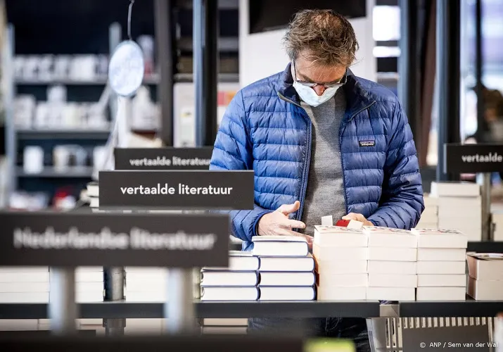 nieuwe boek lucinda riley direct aan kop in bestseller 60