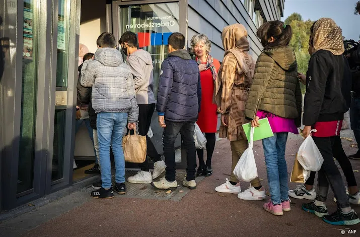 nijmegen mag op proef onderwijs aan asielkinderen versoepelen