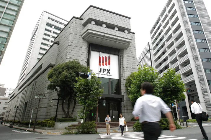 nikkei boekt stevige winst
