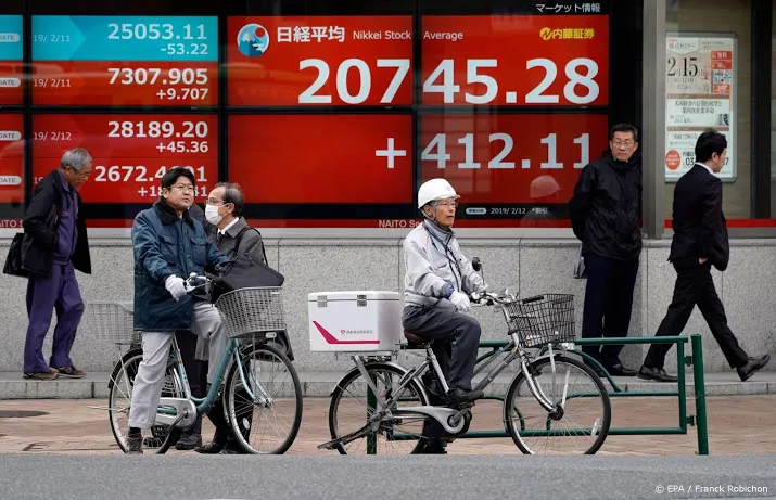 nikkei sluit week licht hoger af