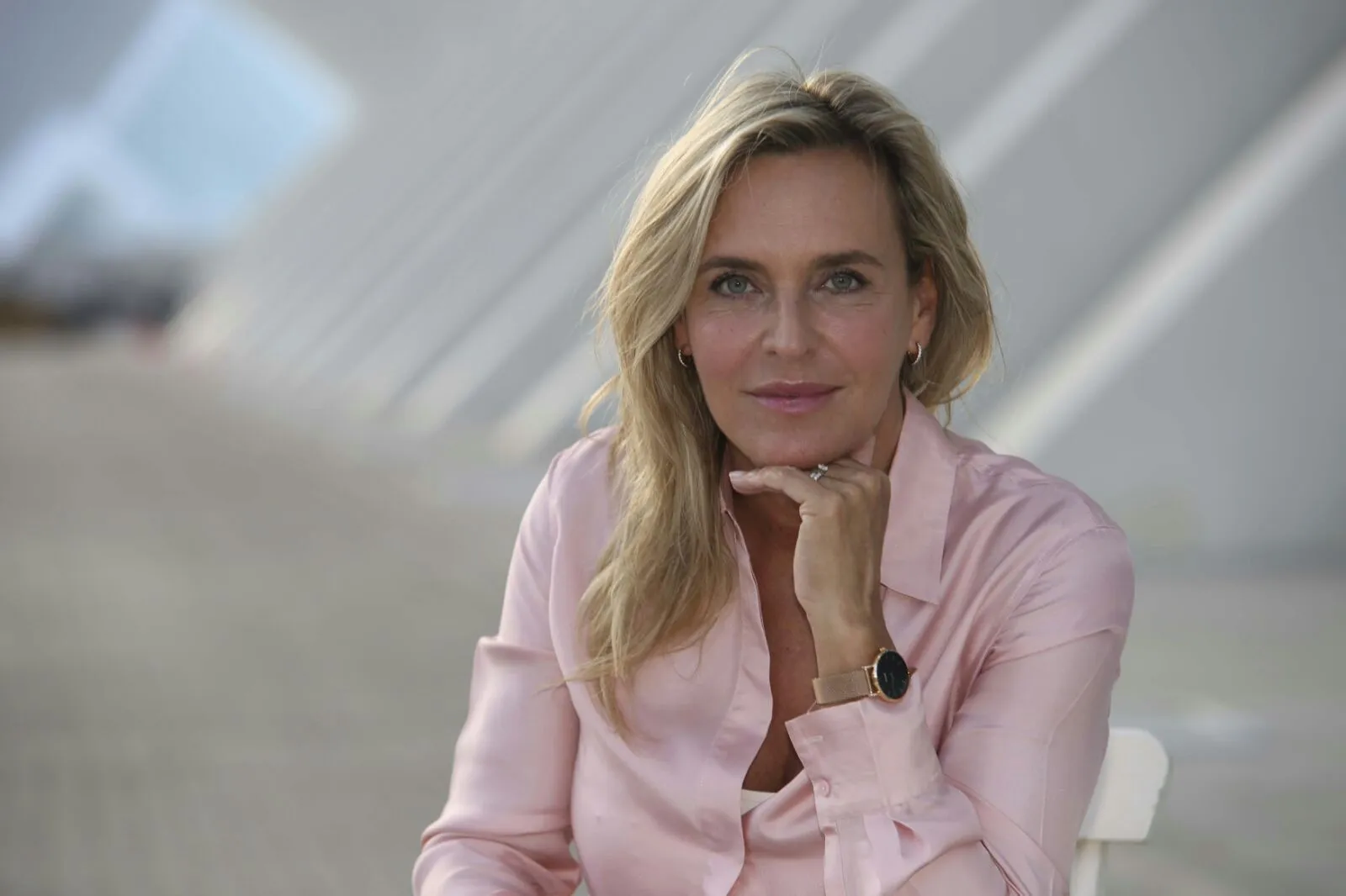 nora hendriks roze18