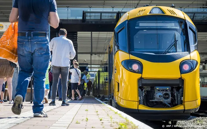 ns presenteert nieuwe snelle intercity