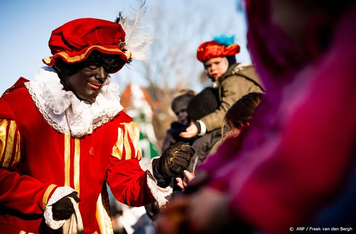 ntr doet zwarte piet in de ban