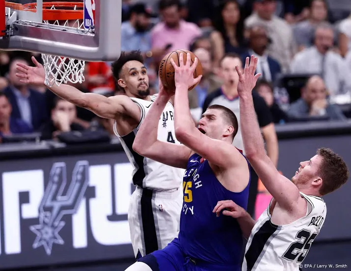 nuggets door ten koste van spurs