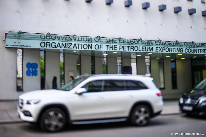 olieprijzen stijgen vooruitlopend op opec vergadering