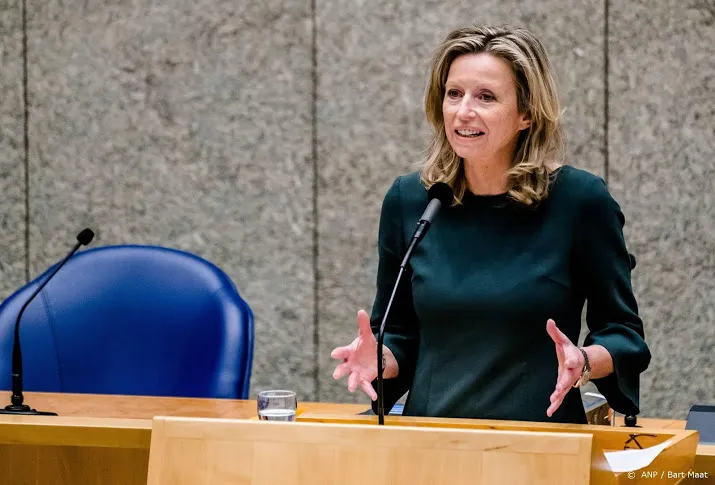 ollongren in gesprek met staten limburg over bestuurscrisis
